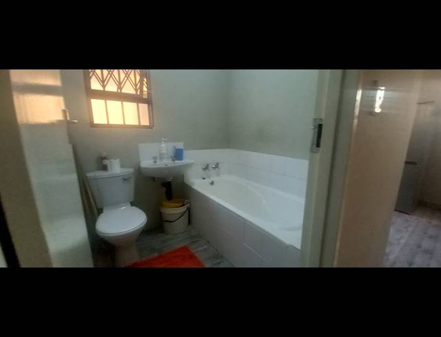 2 BEDROOM HOUSE FOR SALE IN WINDMILL PARK